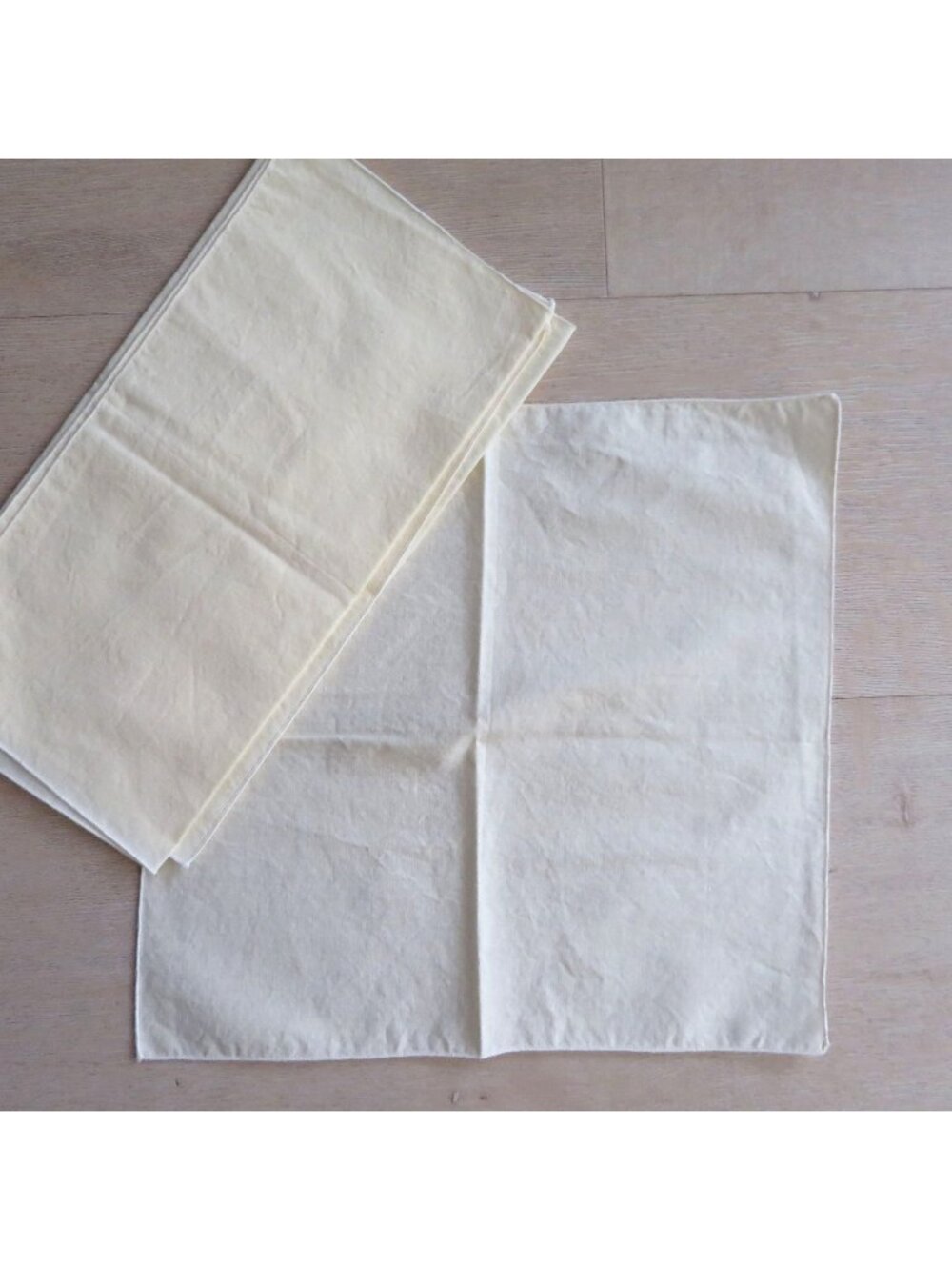 Set of 4 Pale Yellow Cotton Cloth Napkins 11"x11" Soft Lightweight Durable